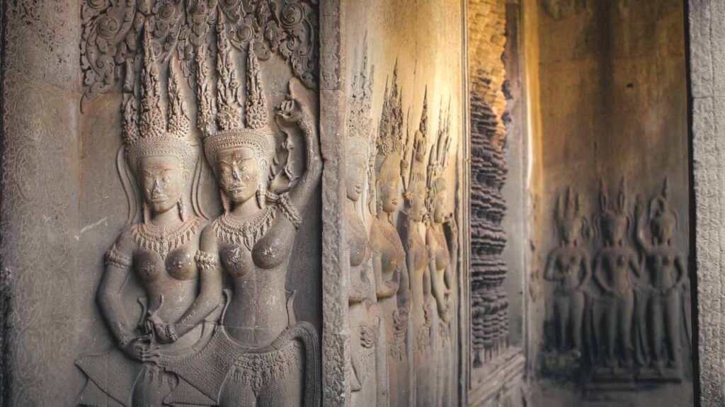 Apsara Caving at Angkor Wat