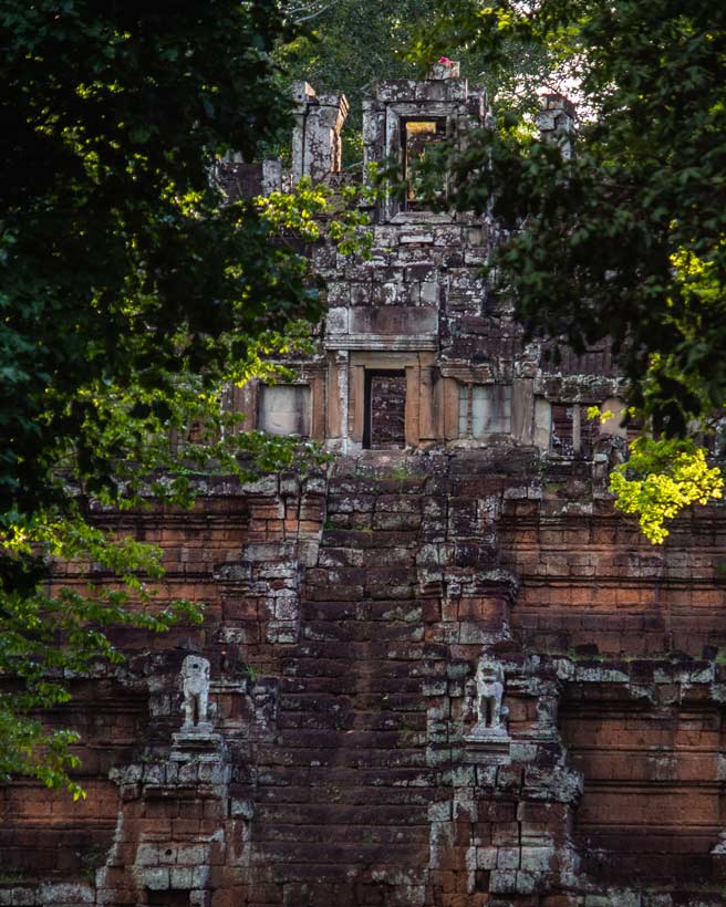 Green Season Phimeanakas Temple steep steps from the east. Photo by Sathya Moth