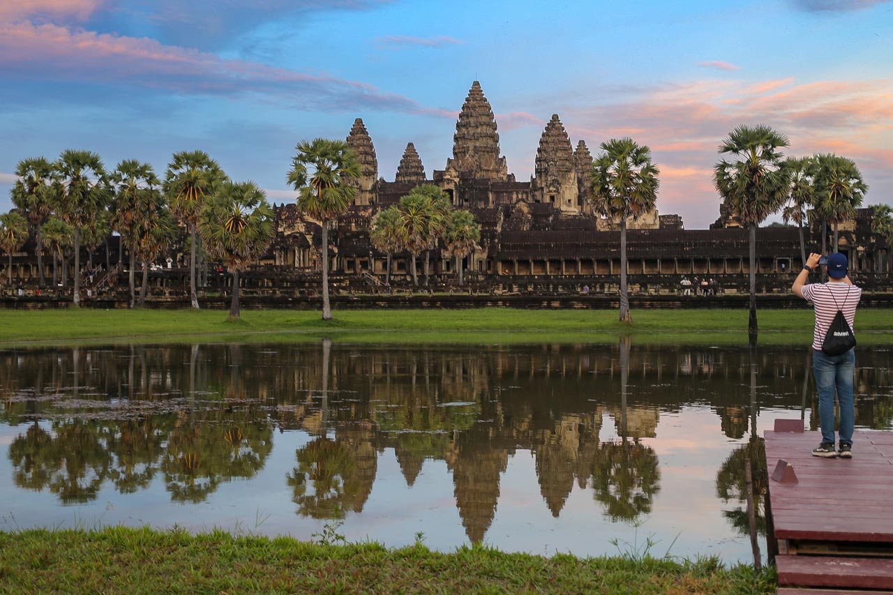 Angkor Sunset Magic: A Golden Evening at the Temple